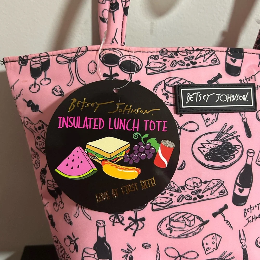 Betsey Johnson Insulted Lunch Tote NWT - Picture 5 of 5